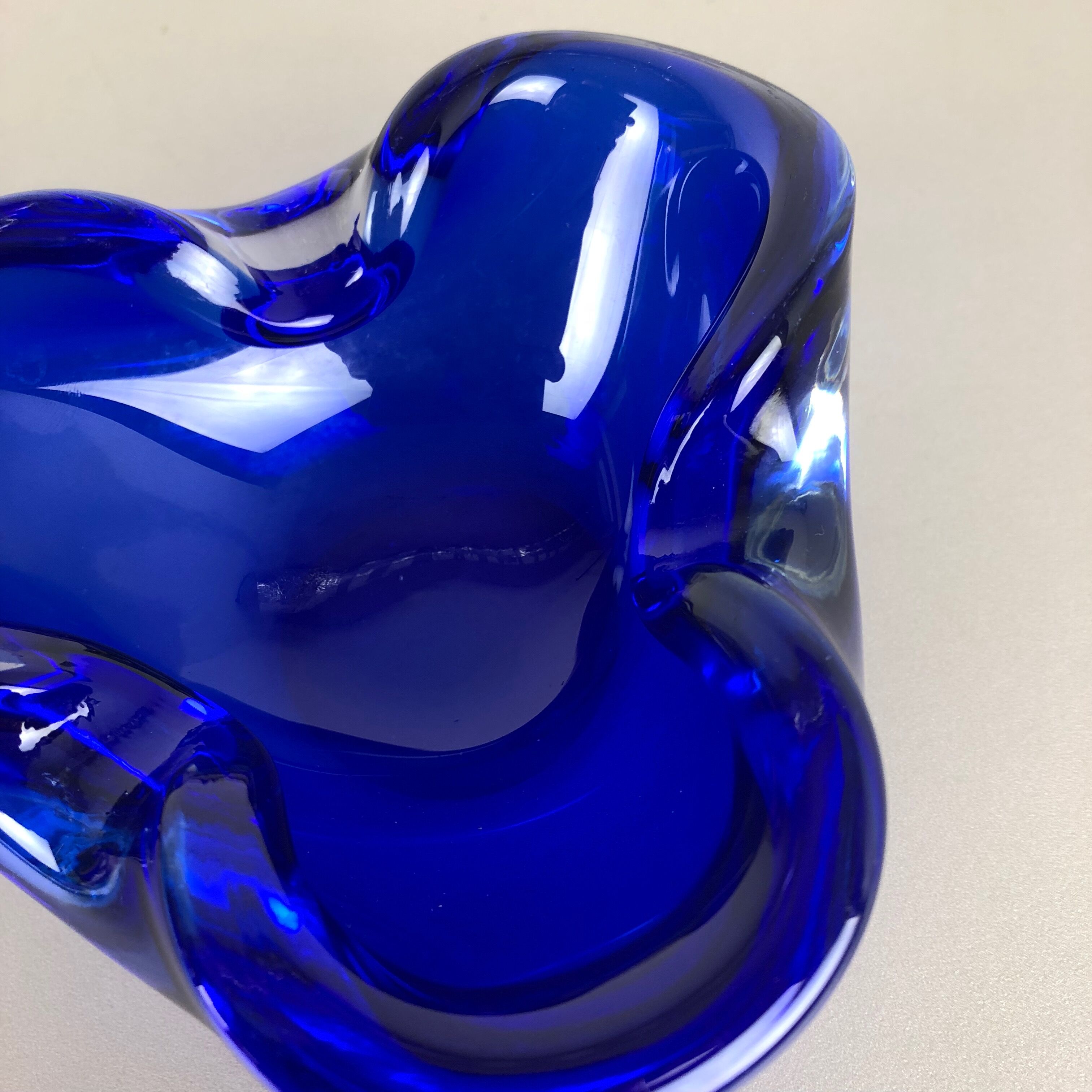 Heavy Murano Glass "Blue" Bowl Element Shell Ashtray Murano, Italy, 1970s