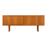 RY26 sideboard by Hans J. Wegner for Ry Møbler