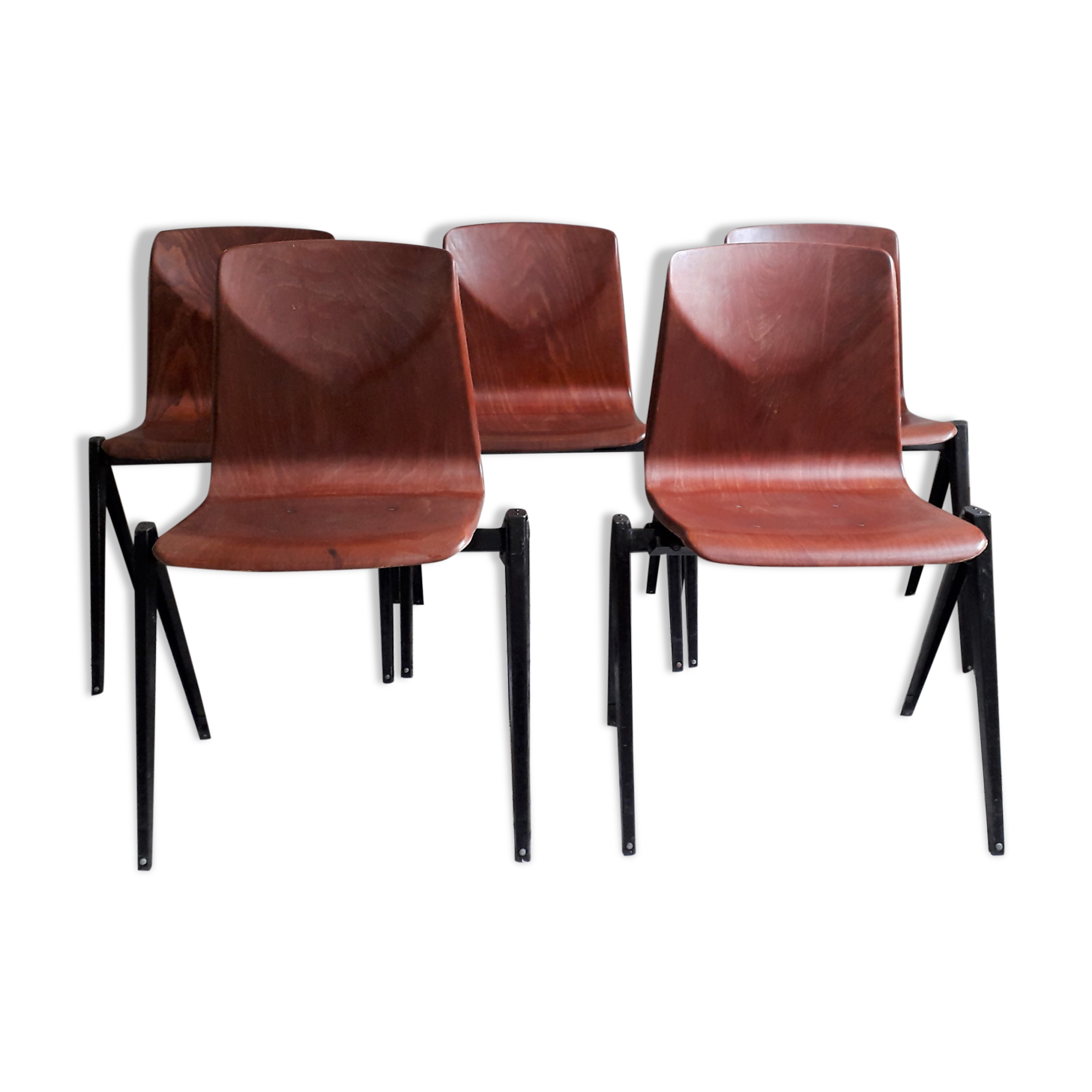 Set of 5 stackable 60s Pagholz chairs