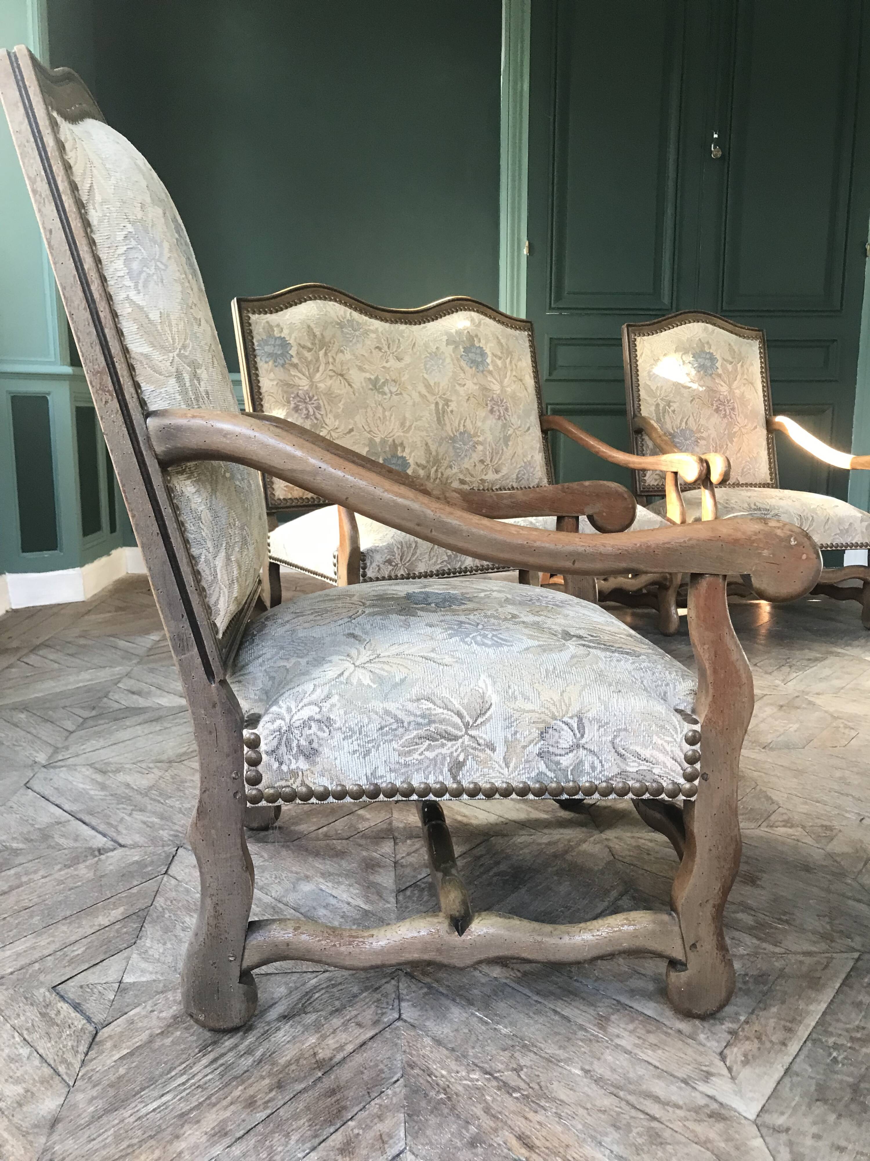 Louis XII bench and armchairs
