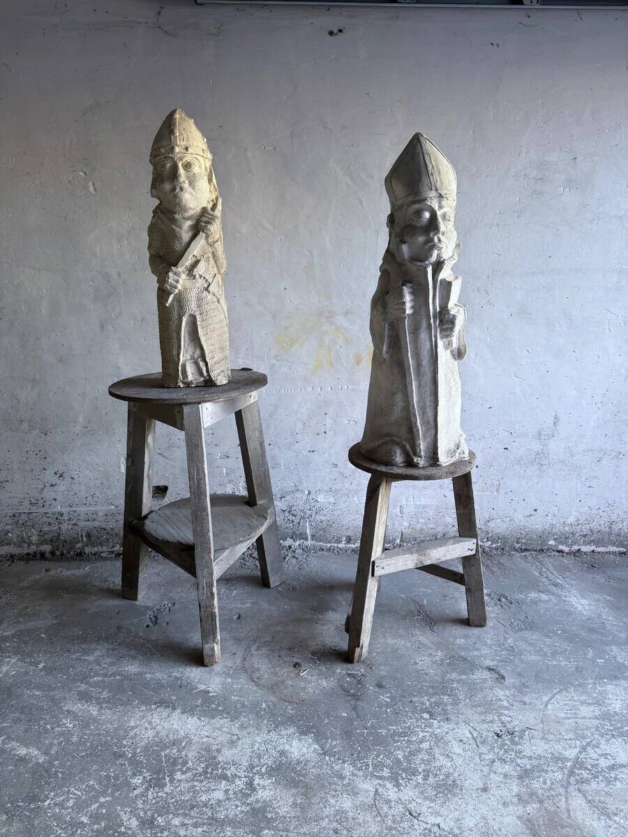 Set of two natural white plaster sculptures by Walter De Buck — figurative folkloric pair