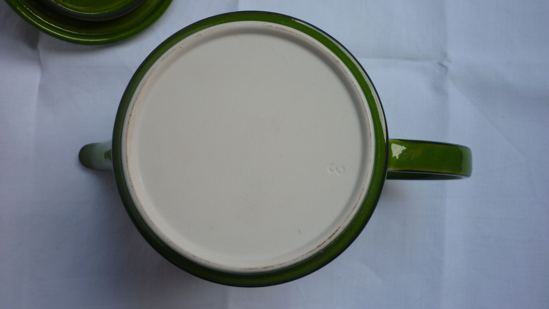 Green enamelled porcelain coffee set