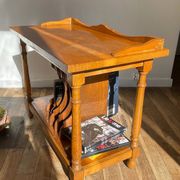 Vintage turntable cabinet