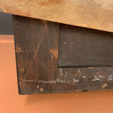 Commode tombeau patine noire style Louis XV