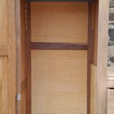 Asymmetrical cabinet