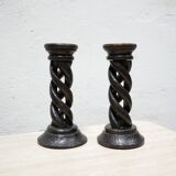 Paire de bougeoirs anciens en bois tourné