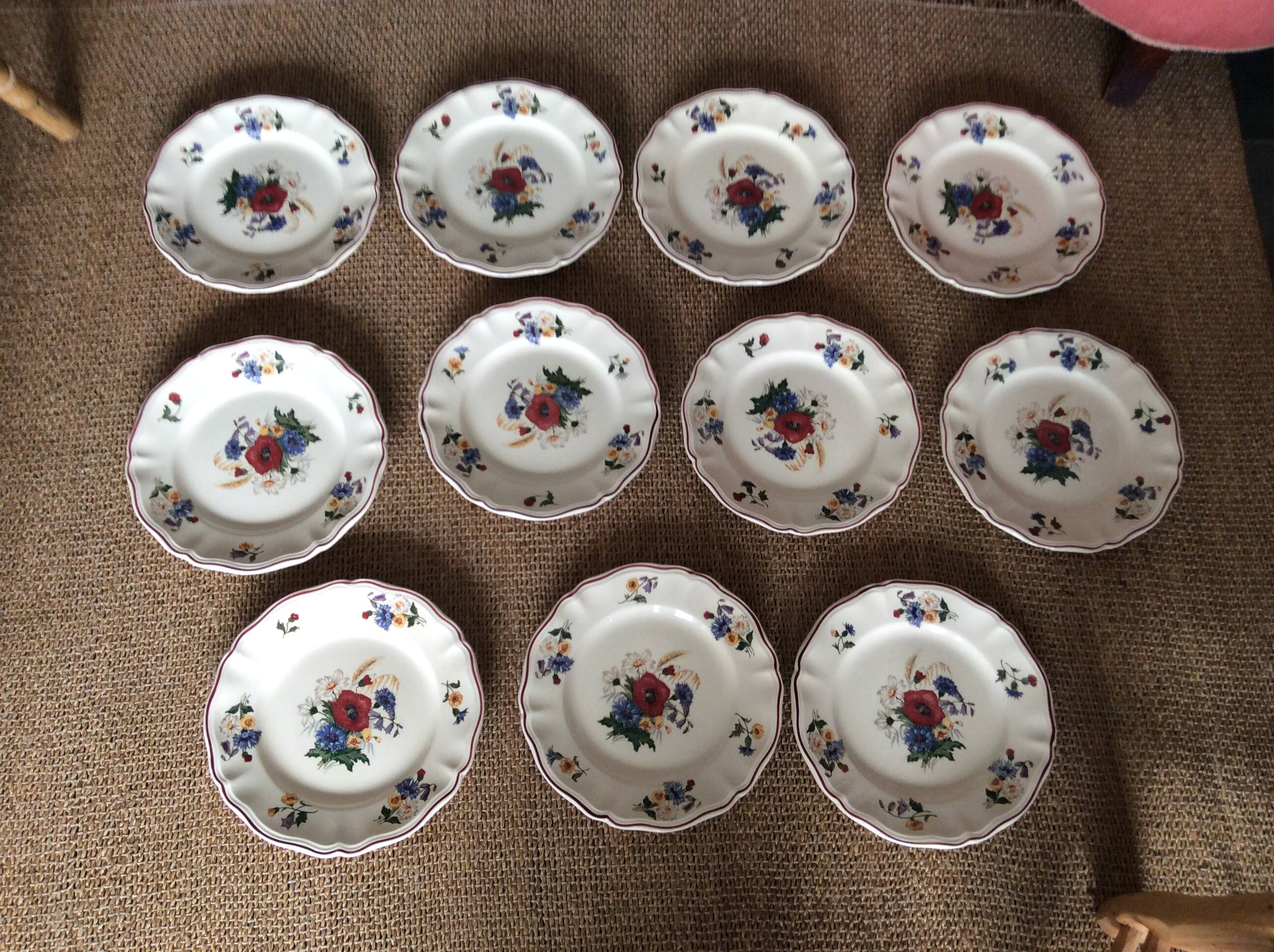 11 dinner plates