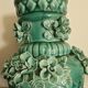 Vase ancien en barbotine bleu turquoise