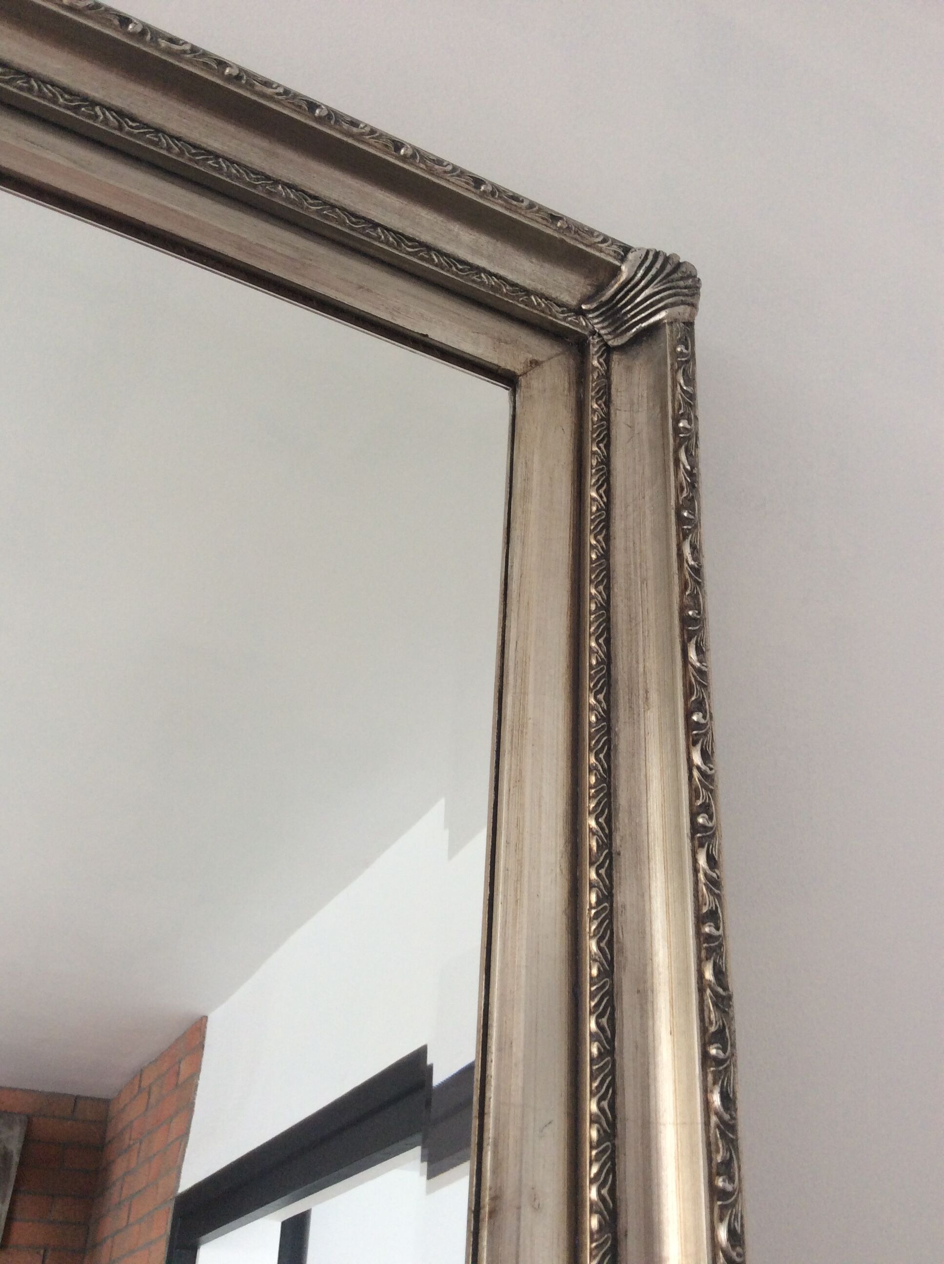 Bevelled mirror in silver wood 75x105cm