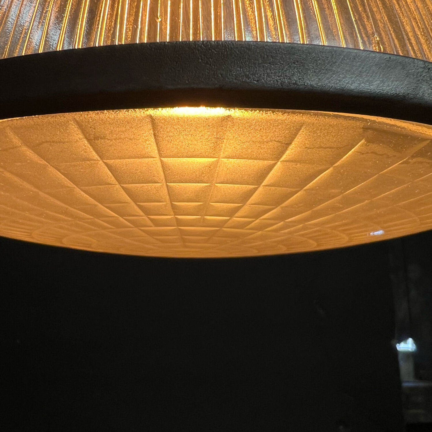 Holophane suspension