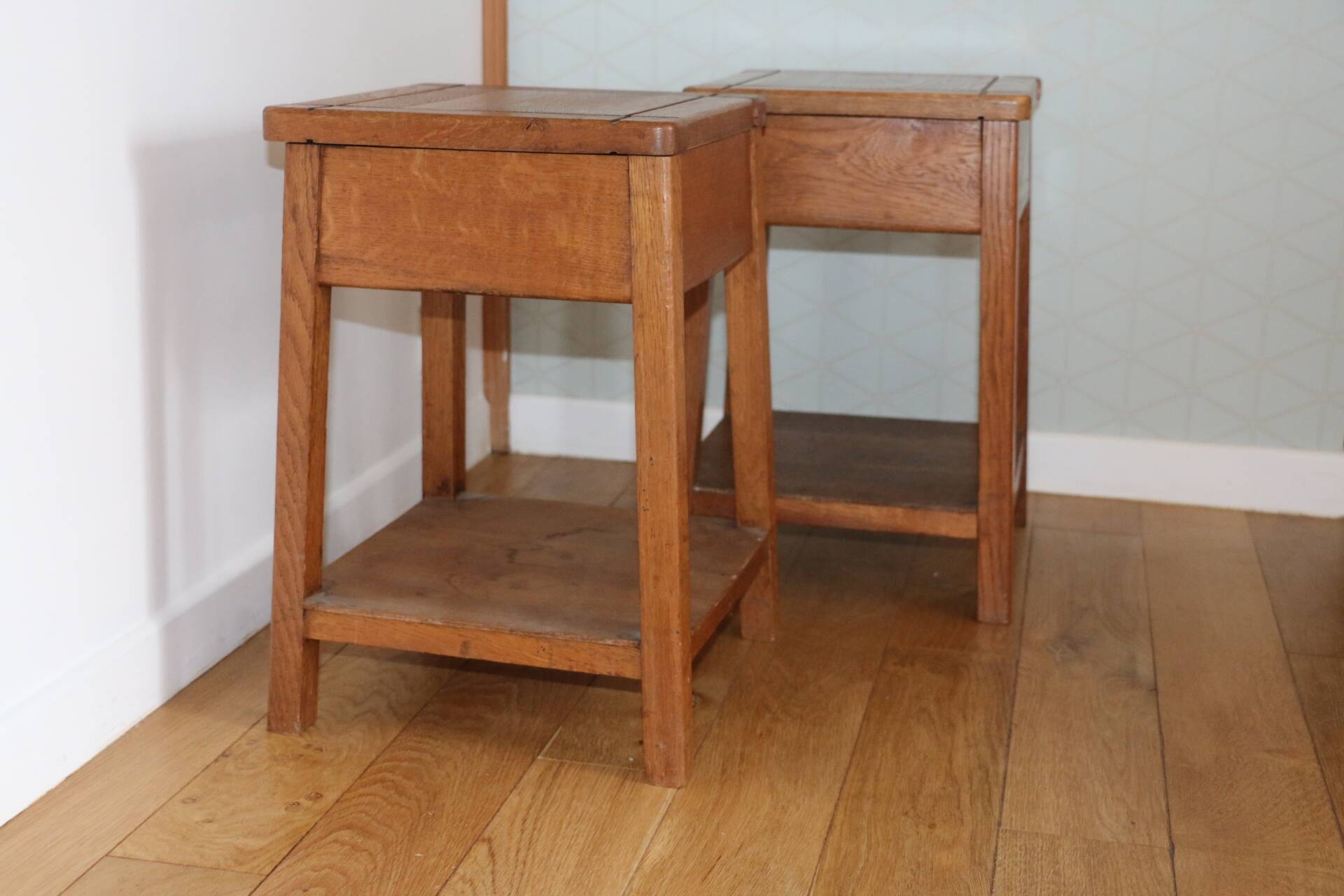 Tabouret/chevet chêne reconstruction
