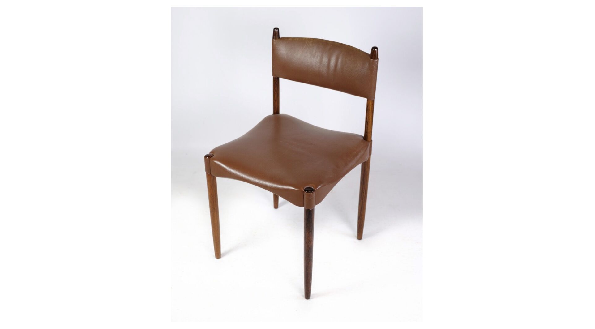 Set of 6 Chairs of Danish Design Made of Solid Rosewood with Brown Leather