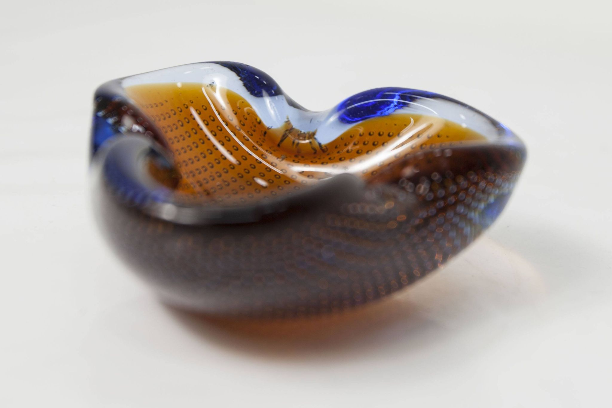 Cendrier Murano verre bullé orange bleu et transparent 1960