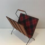Magazine rack in black lacquered metal, leather and checkered fabric