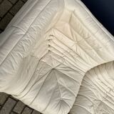 100% authentic Ligne Roset Togo 1.2z & hoek in Beige leather