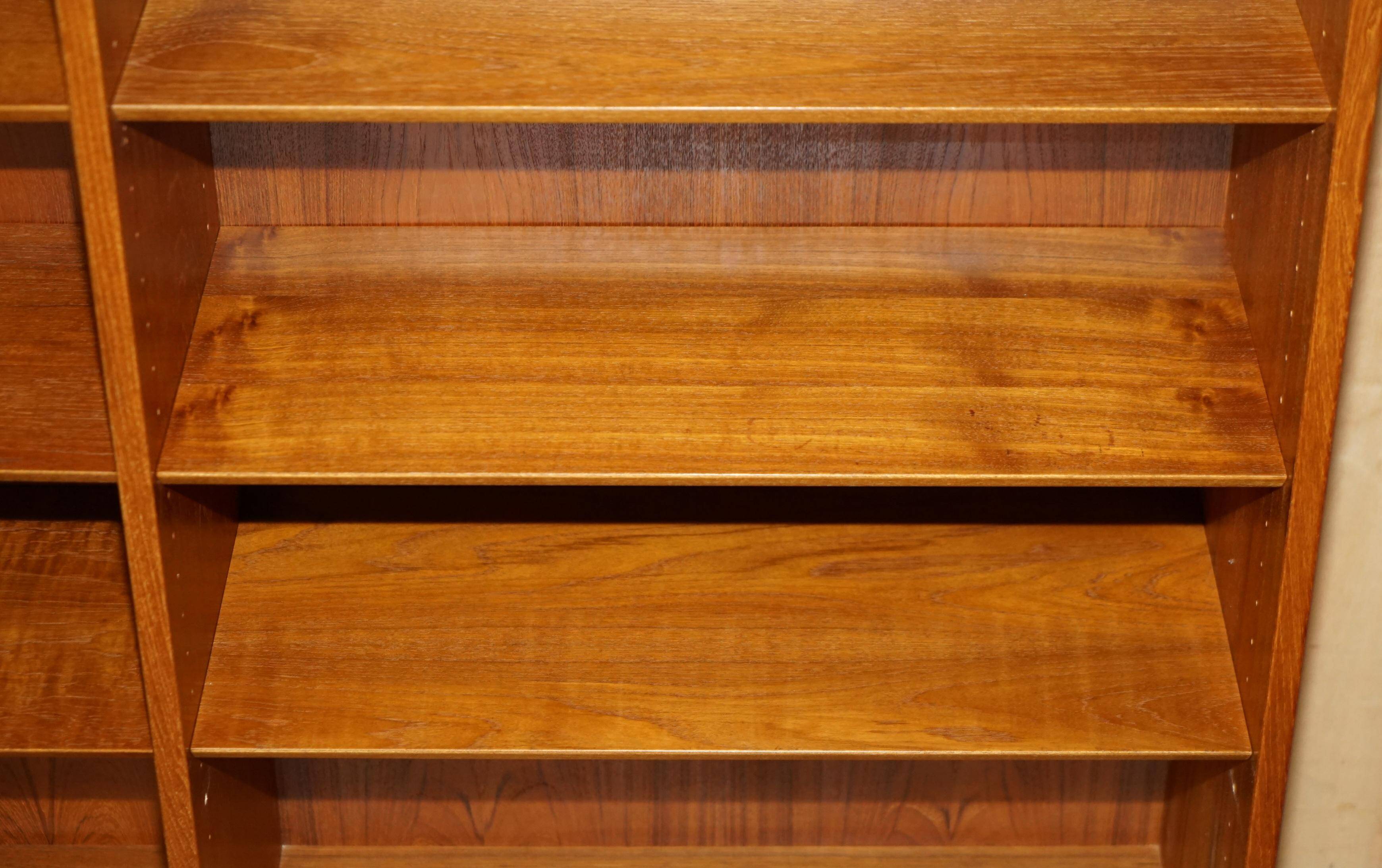 Pair of large open bookshelves Poul Hundevad Mid Century Modern in teak