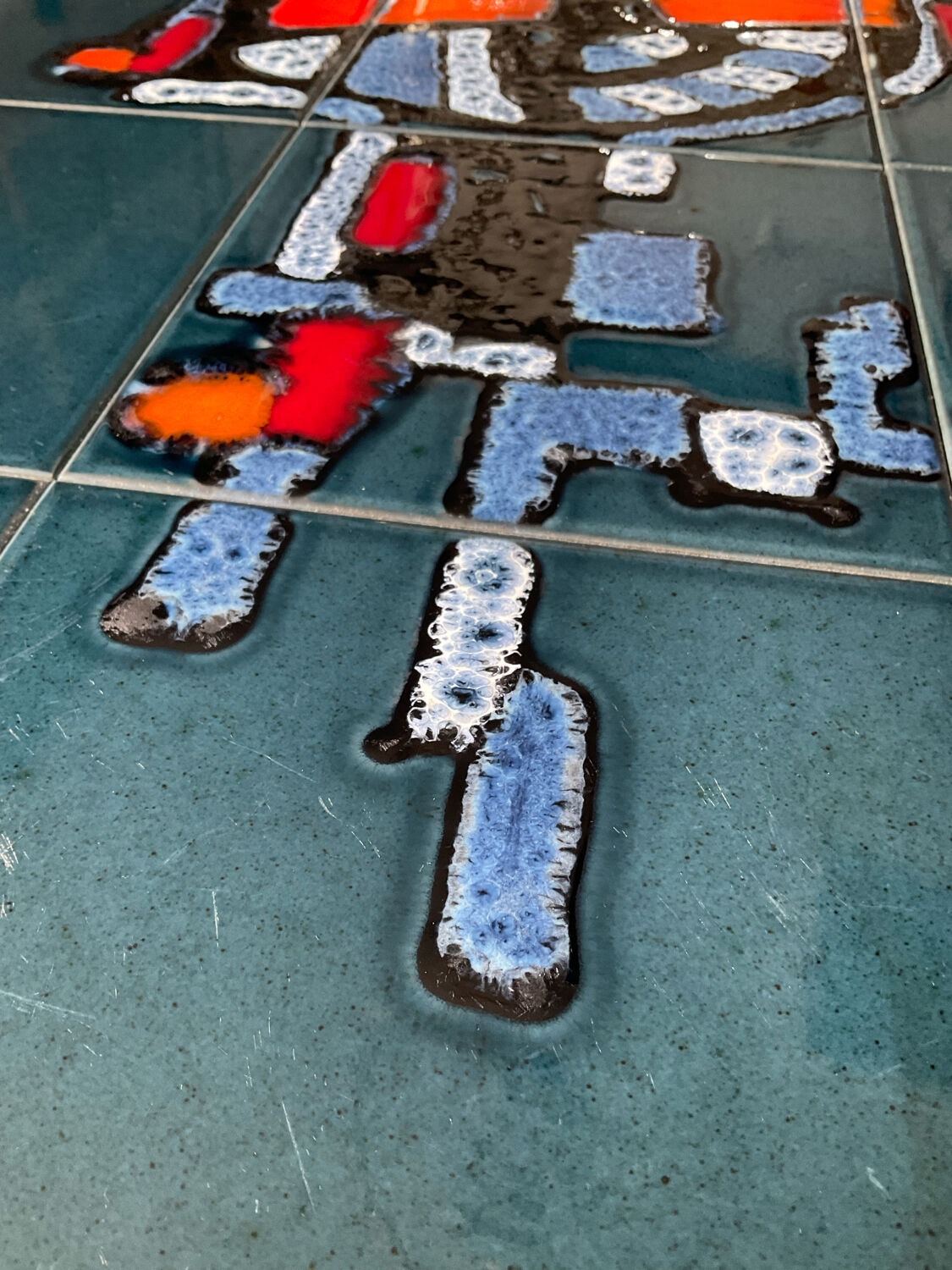 Coffee table in signed ceramic and chromed metal 70s