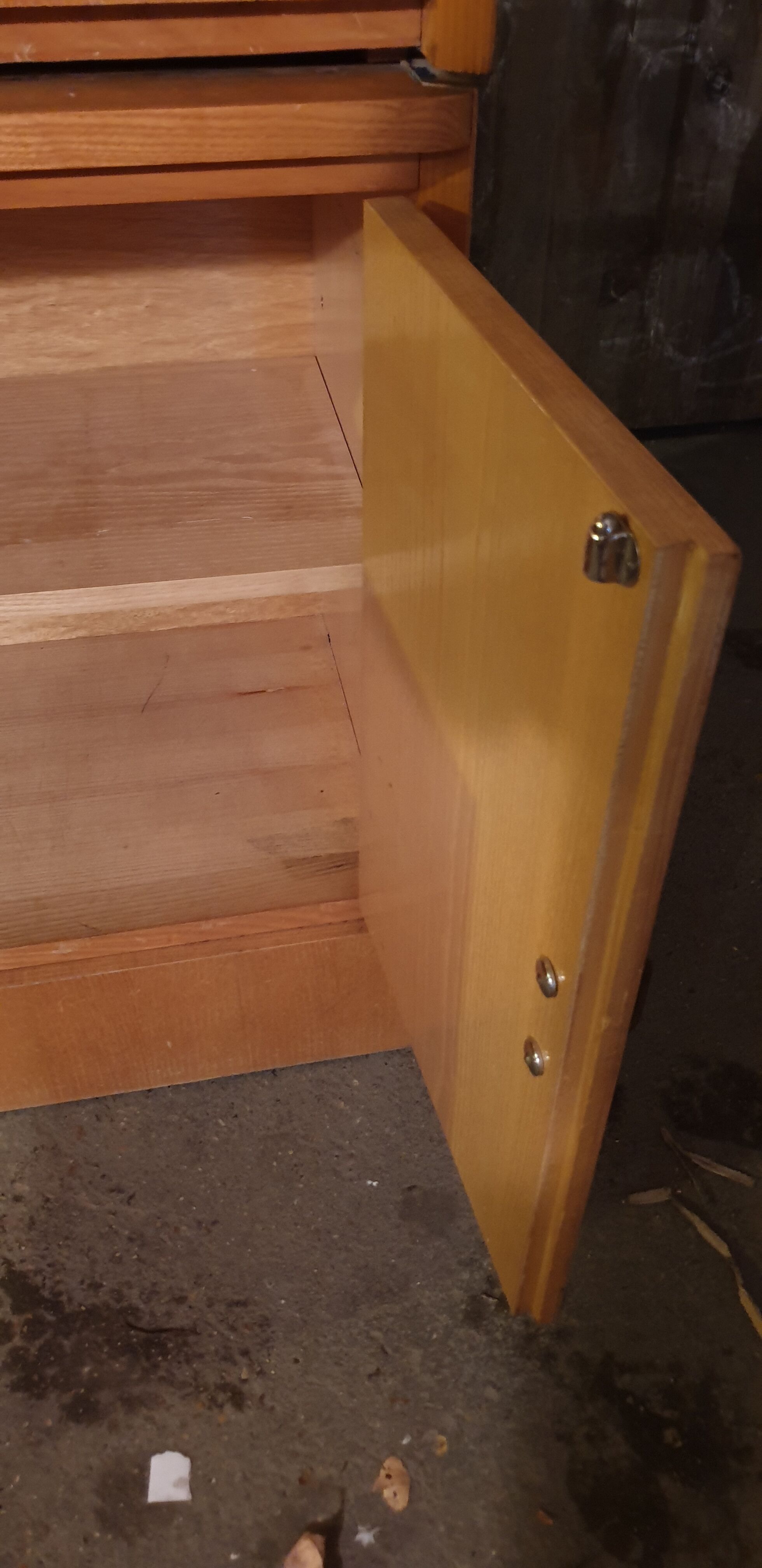 Secretary with vintage flap lamp casserole