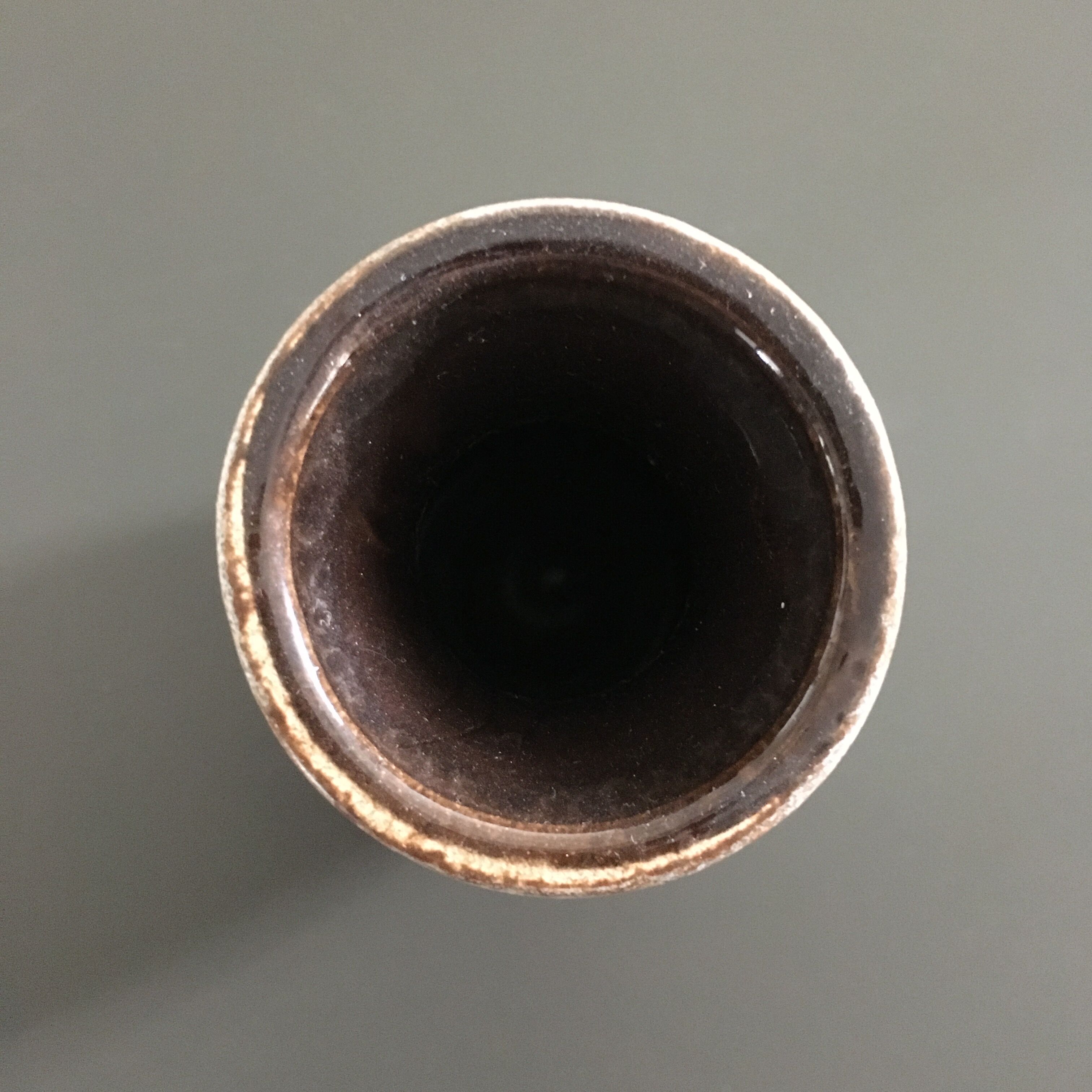 Vase en grès beige