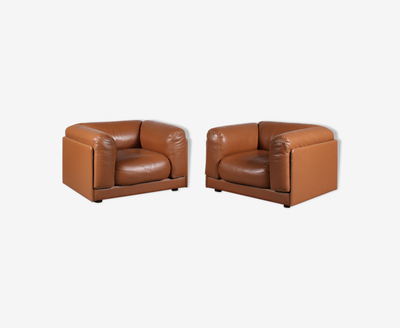 Pair of cognac leather heavy club chairs Italy 1970