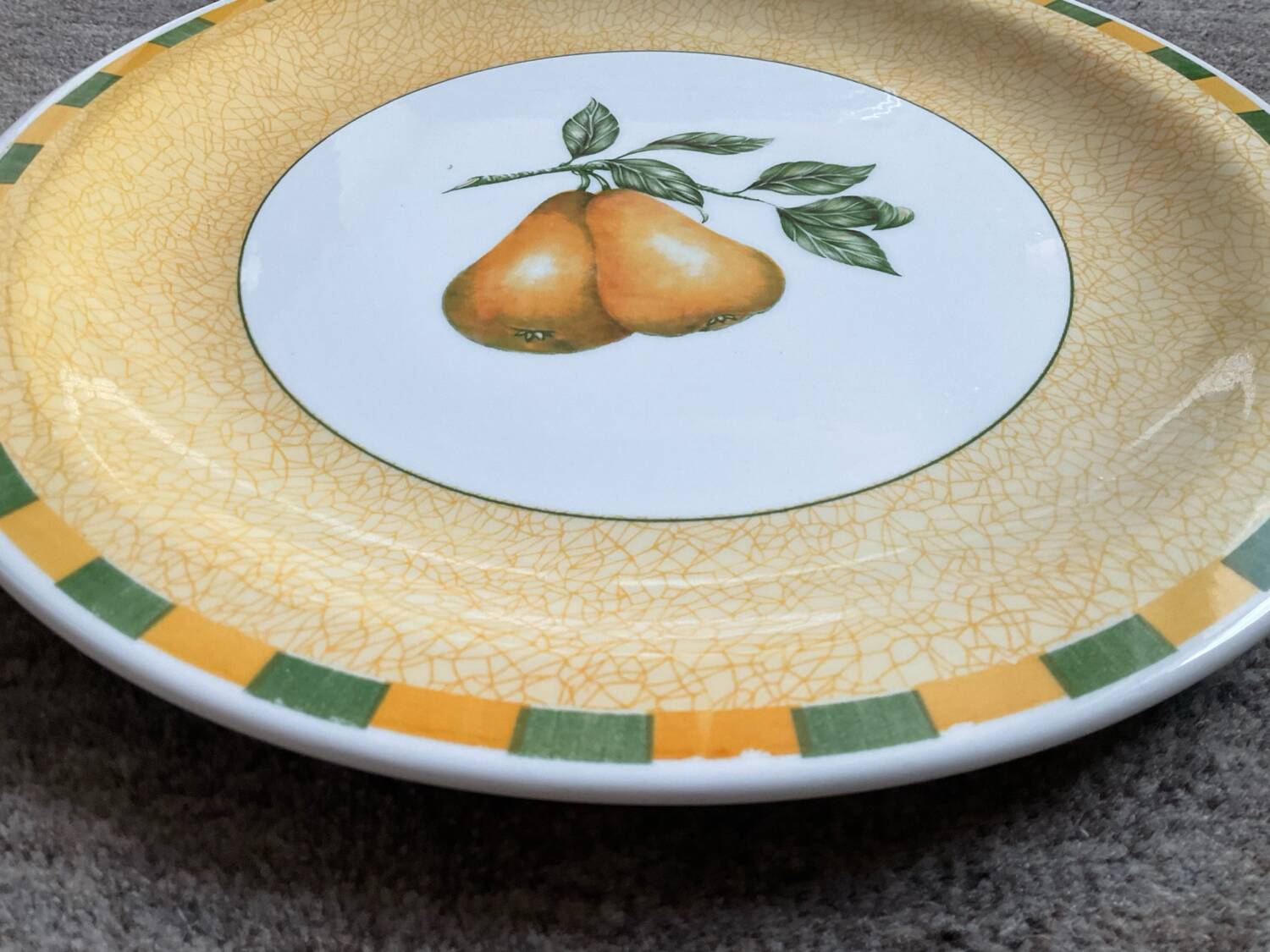 Set of 9 large Churchill-Staffordshire porcelain plates