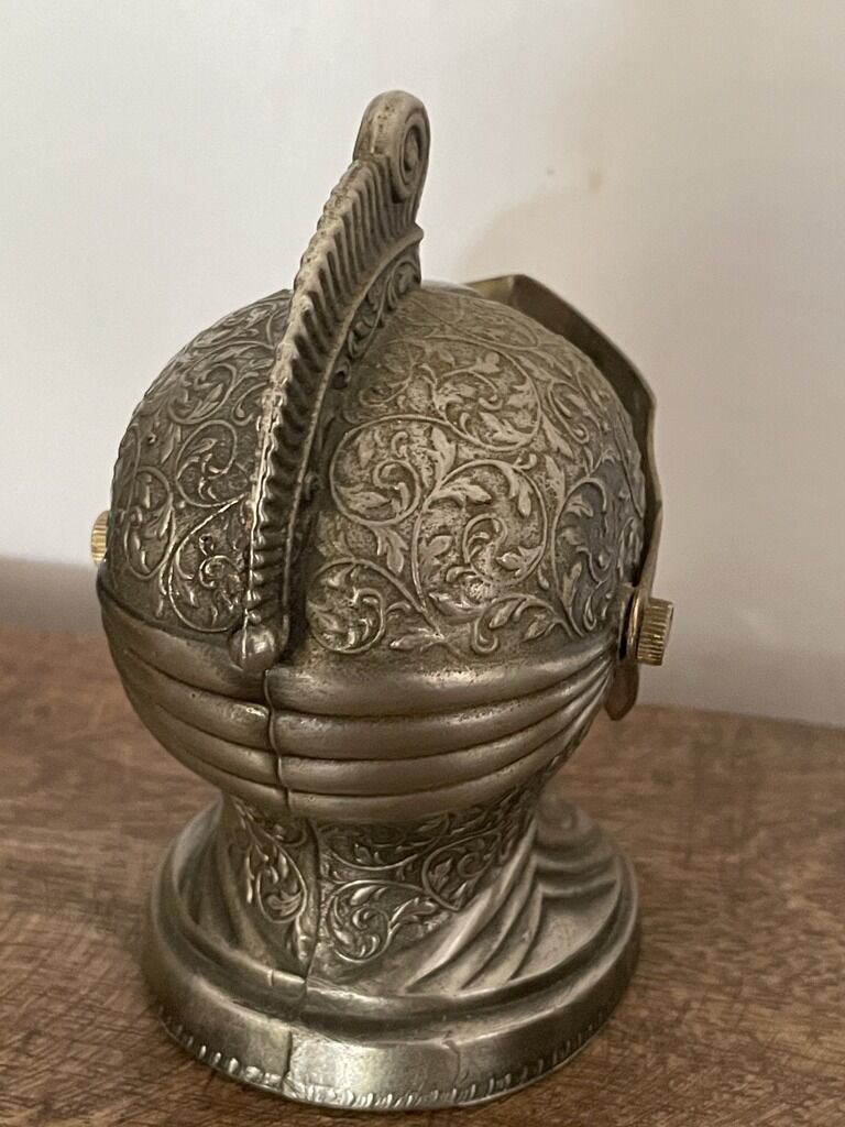 Table lighter in the shape of a medieval mask