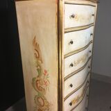 Skated dresser