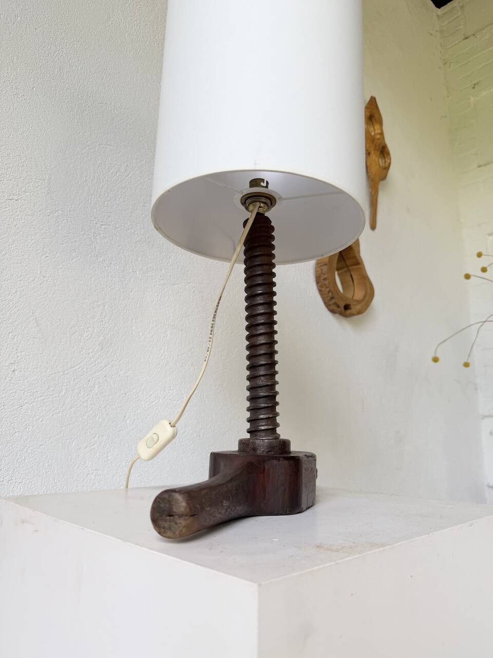 Lampe de table brutaliste artisanale 1950