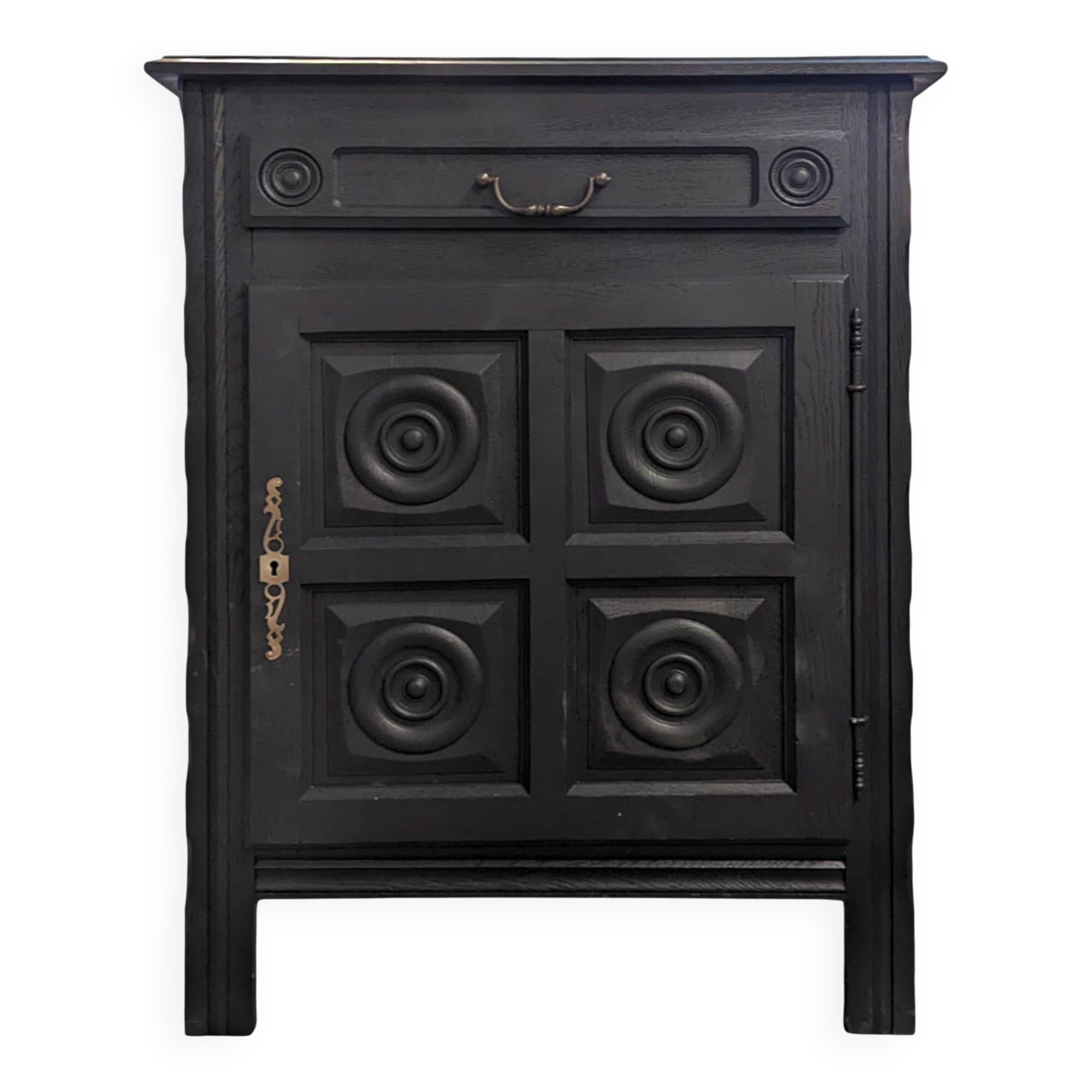 Black neo-Basque jam pot