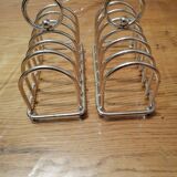 Set of two toast holders