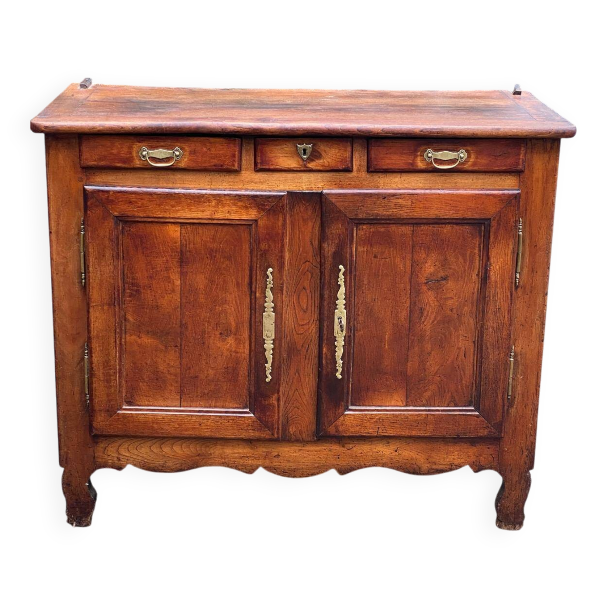 Louis XV buffet in solid wood from the 18th century, 120cm.