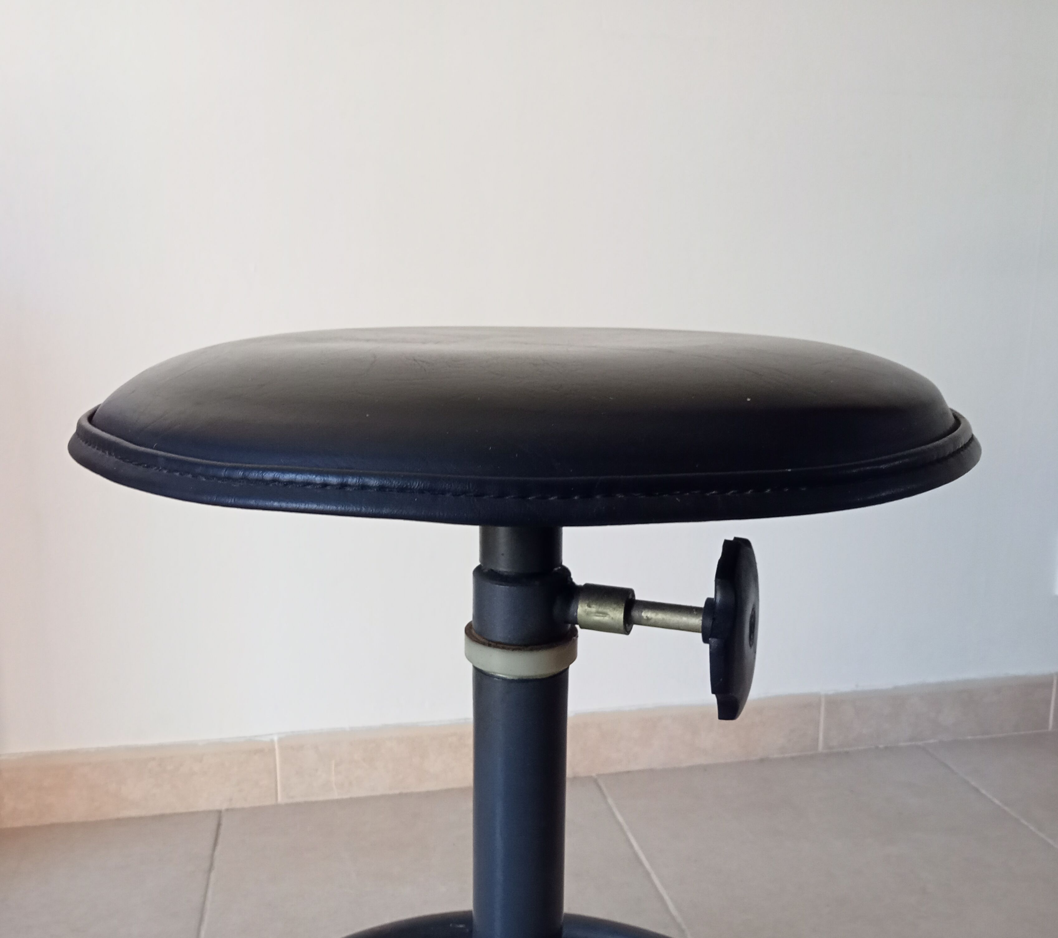Vintage industrial workshop stool SIPE ITALY 1960s