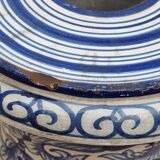 Nevers earthenware pedestal, Montagnon, floral decoration, late 19th century, 31 cm