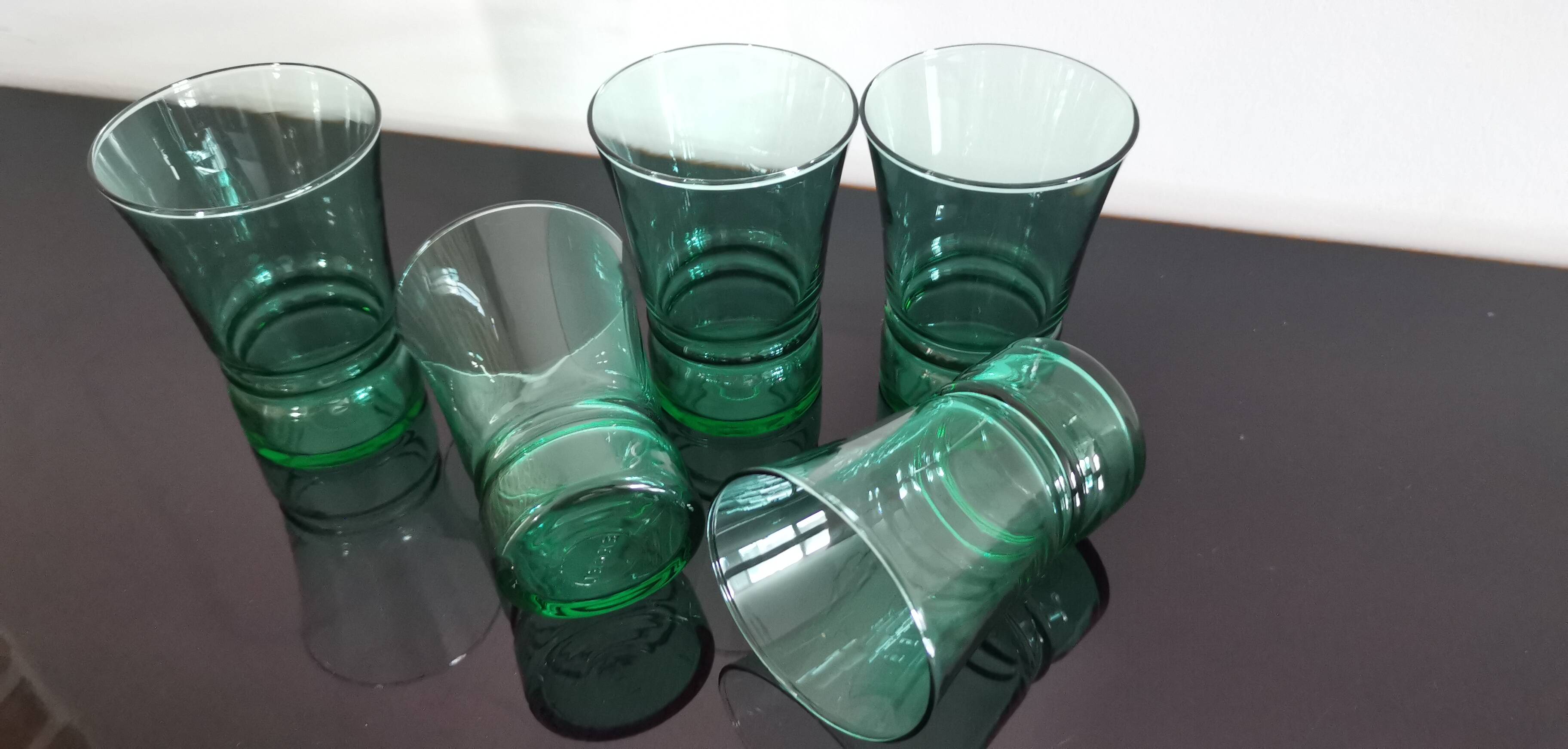 5 vintage excel green aperitif glasses