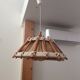 Lampe suspendue bois et cordage 1990s