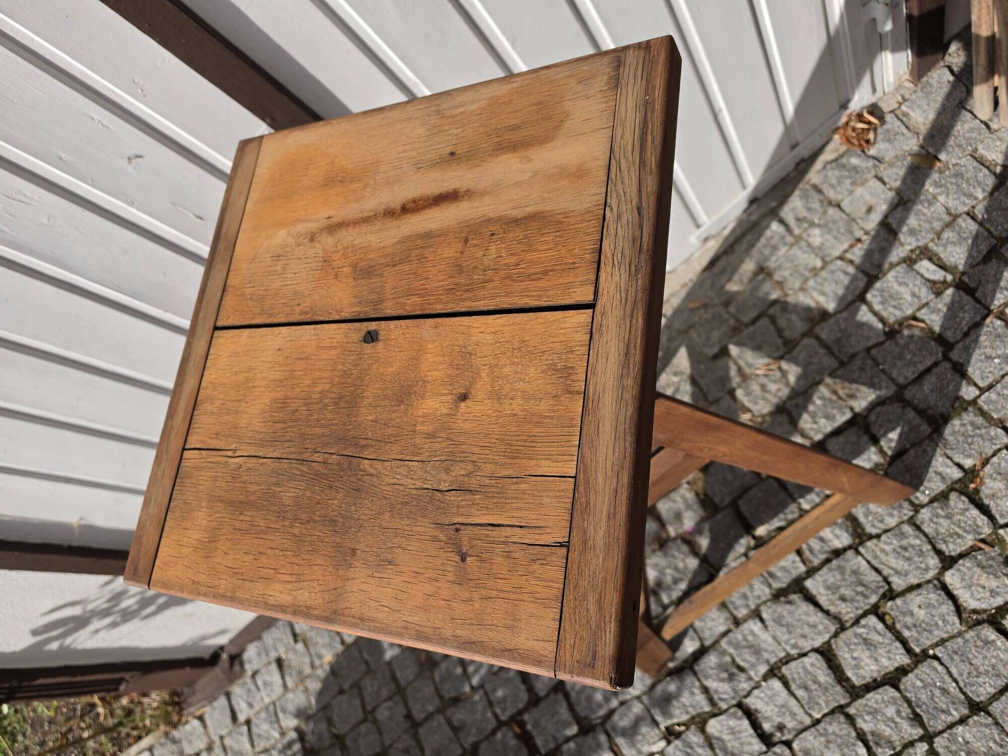 Old sculptor's pedestal