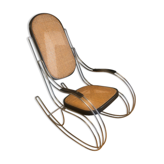 Rocking-chair en cannage