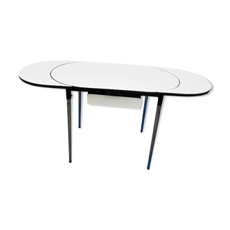 Formica table