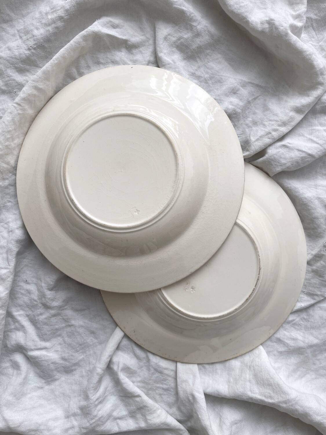 2 “Oeillet” ironstone earthenware soup plates KG Lunéville