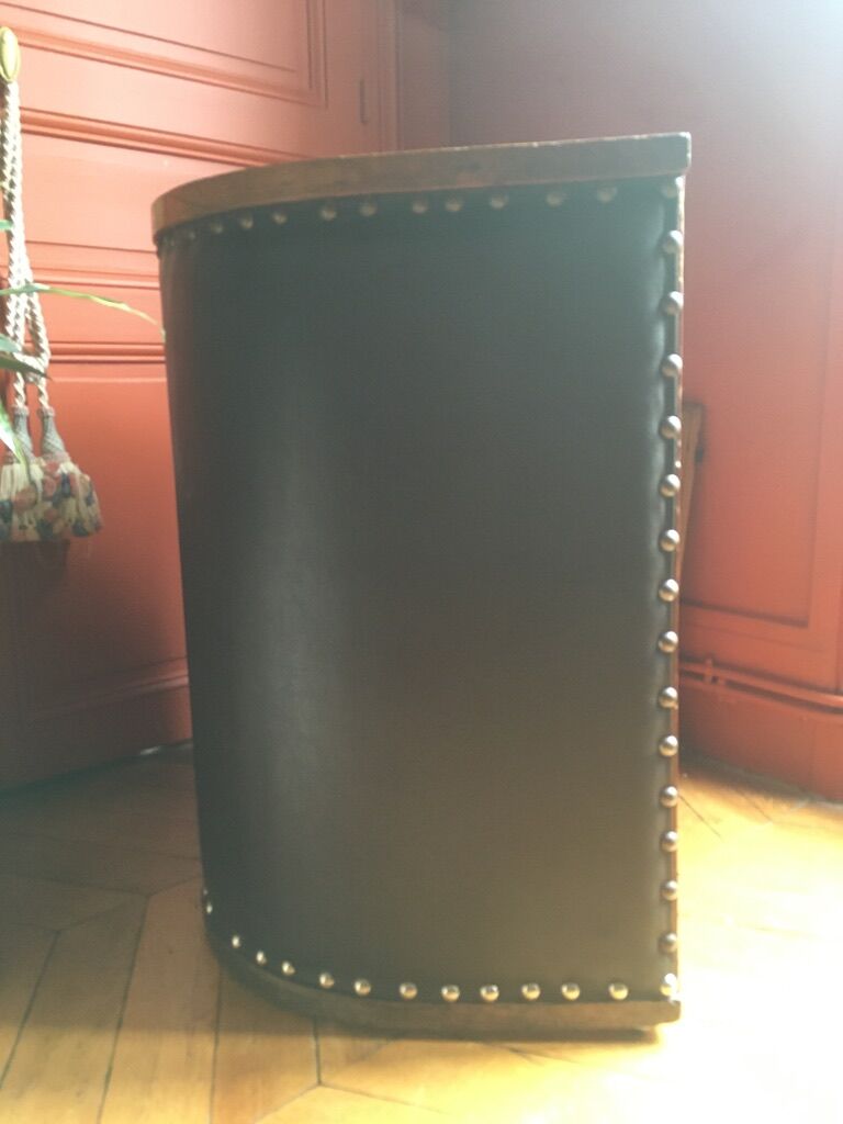 Vintage armchair in oak