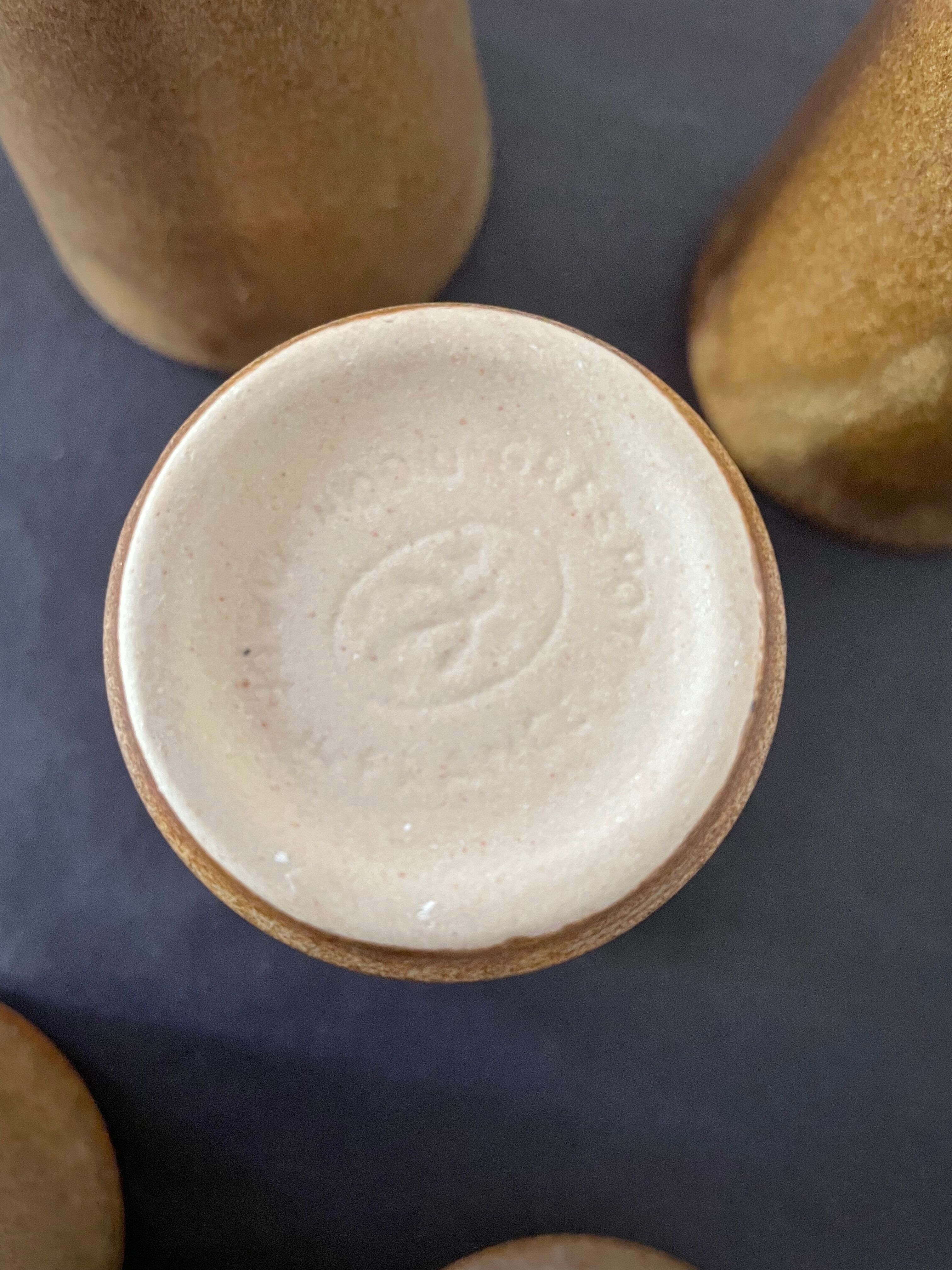 Digoin stoneware cups