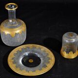 Service de nuit en cristal gravé et dorure, XIXe siècle