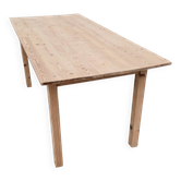 Farm table