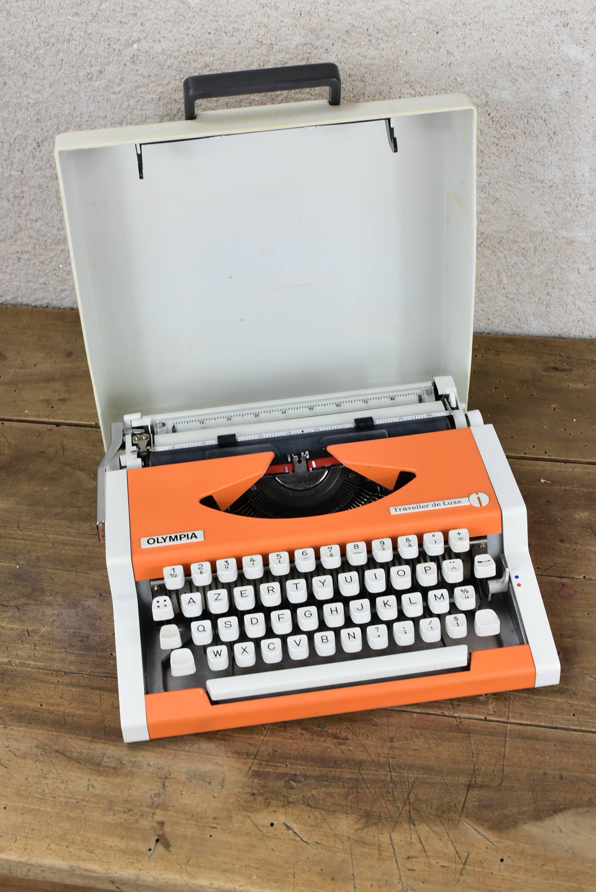 Olympia Traveller luxury typewriter