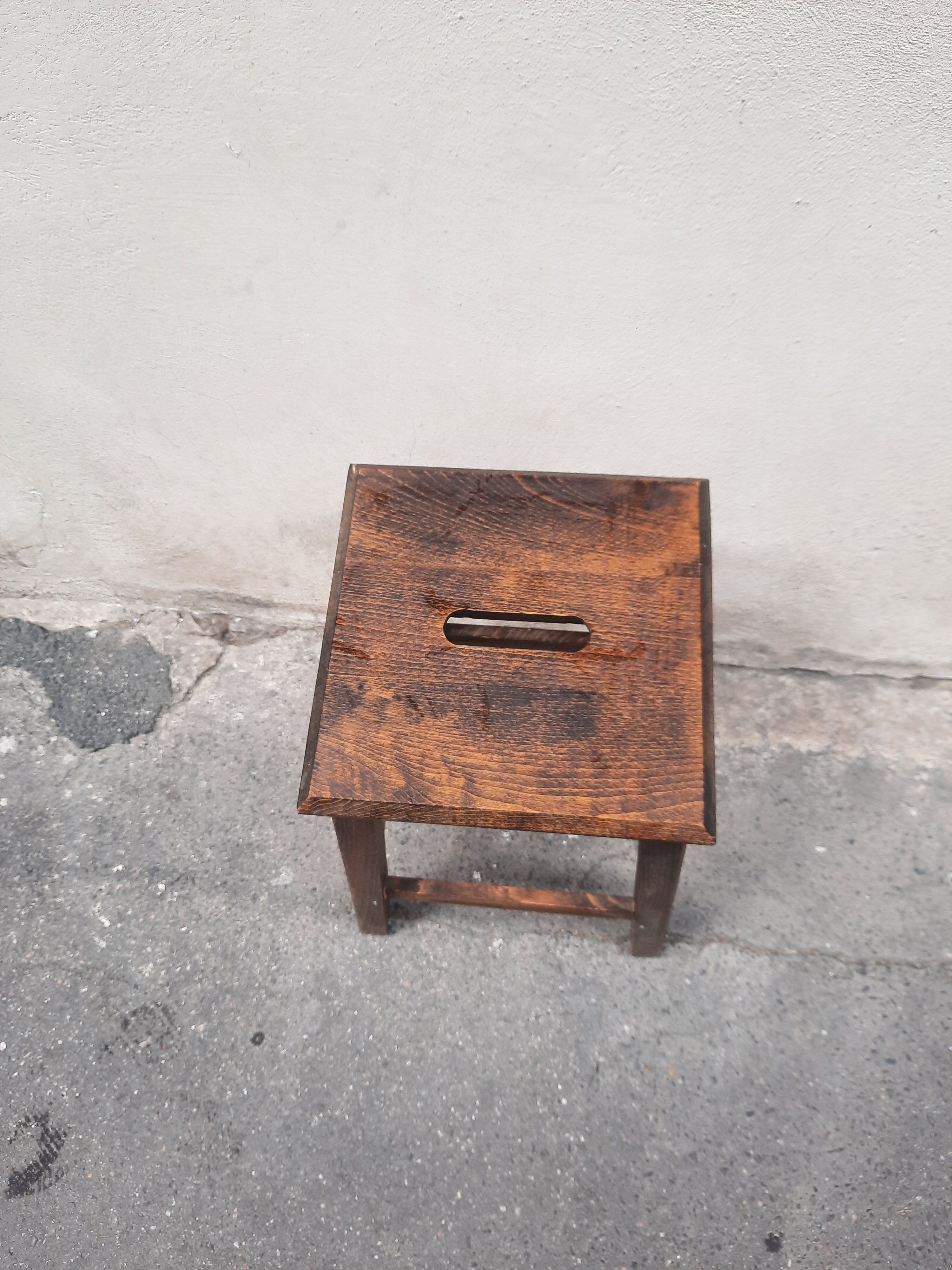 Workshop stool