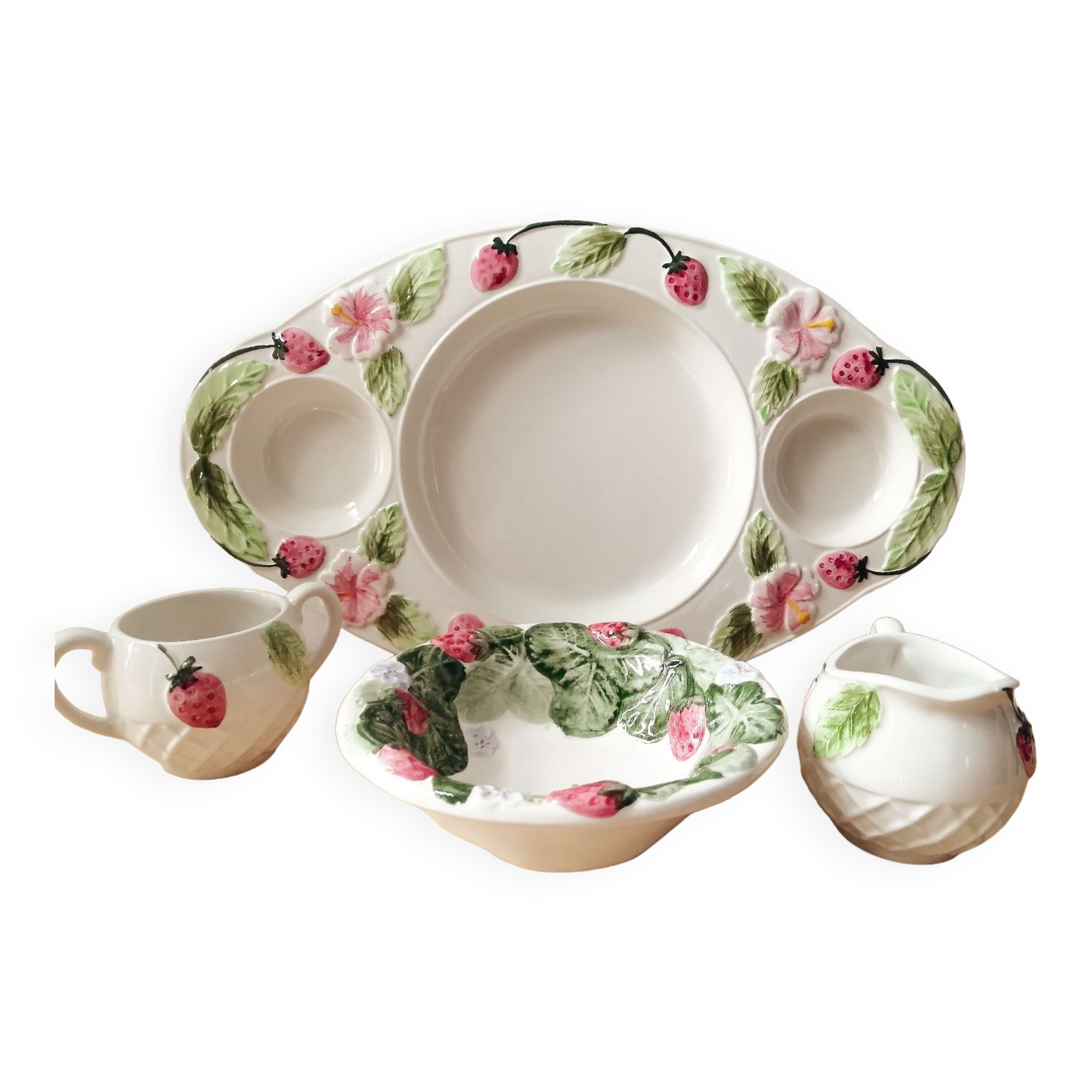 Slip dish for strawberries