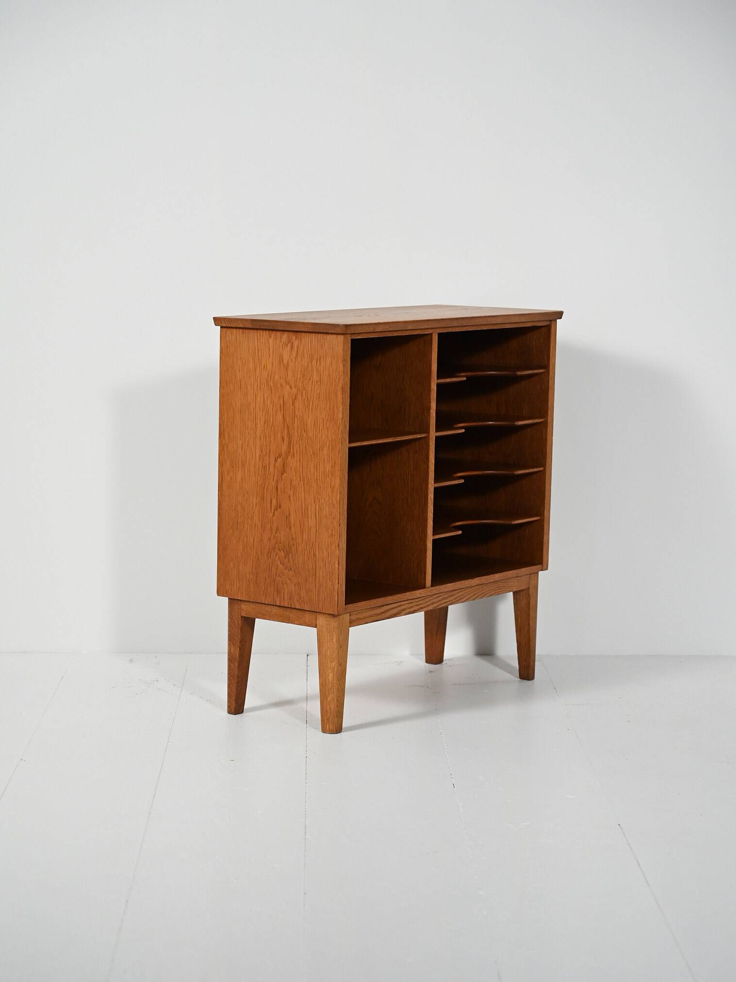 Åvidabergs oak magazine cabinet, 1950s