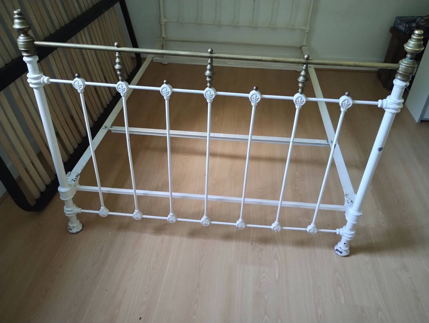 Lit en métal et laiton 120 cm