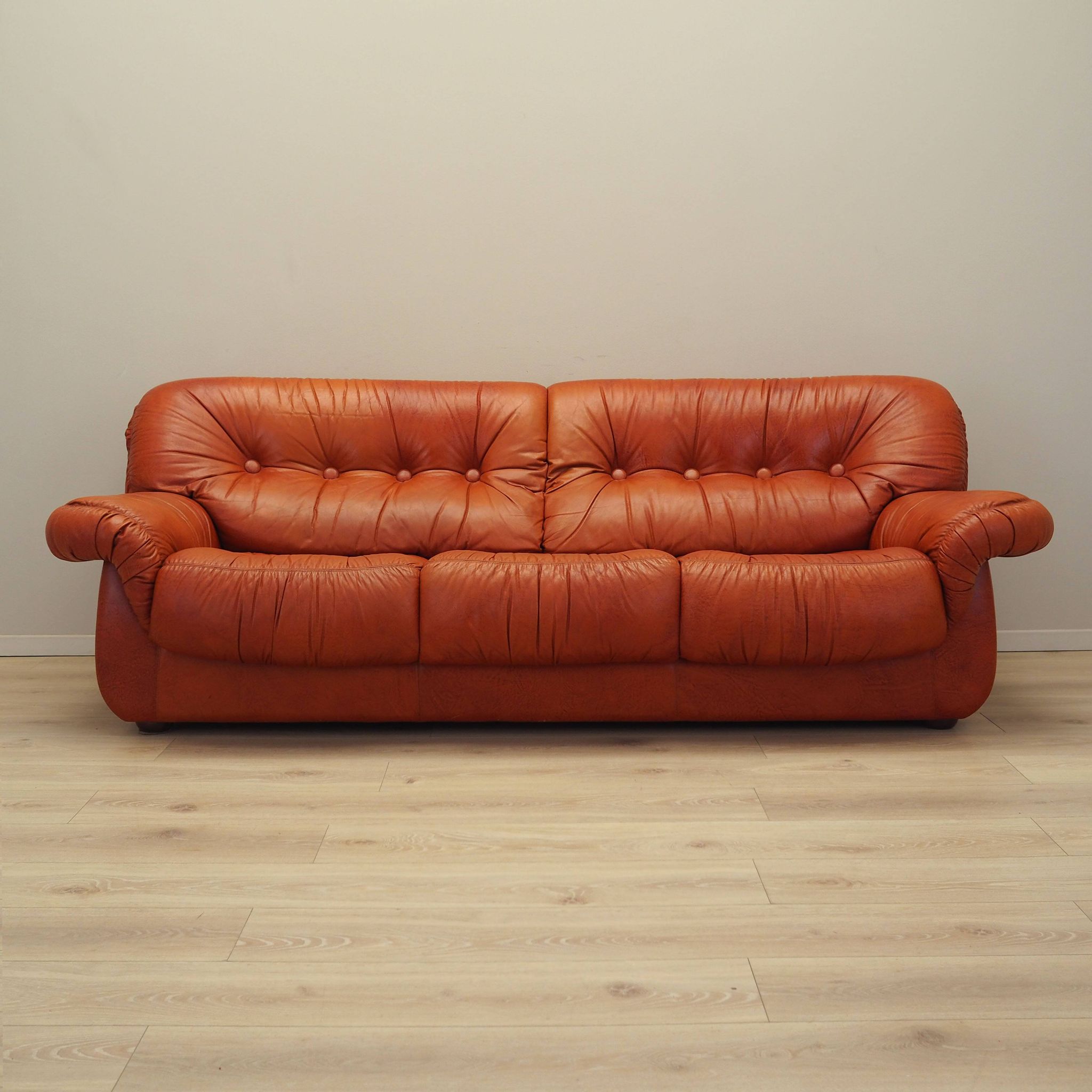 Canapé en cuir rouge, design italien, années 1970, fabricant : PelleRossi