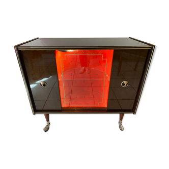 Illuminated window bar